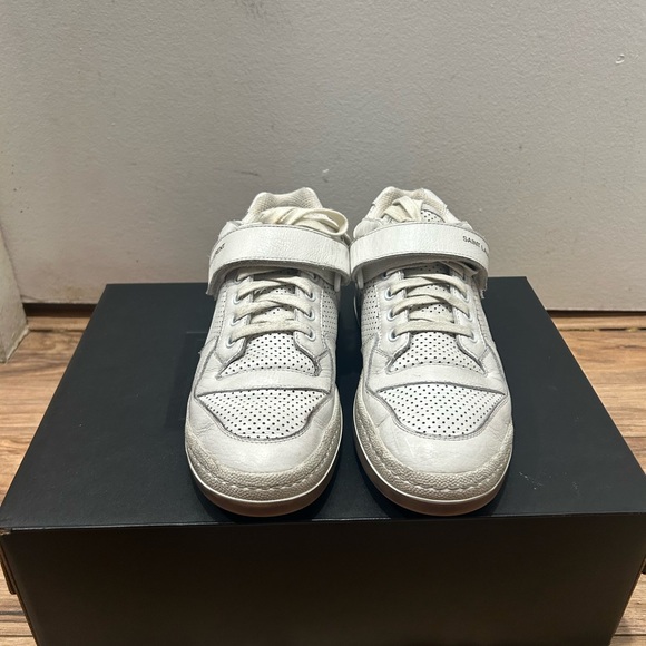 Saint Laurent SL24- leather sneakers - Picture 1 of 9